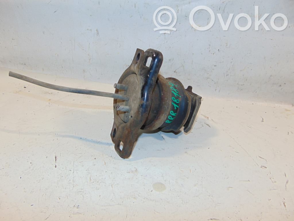 Nissan Pathfinder R51 Engine mount bracket 