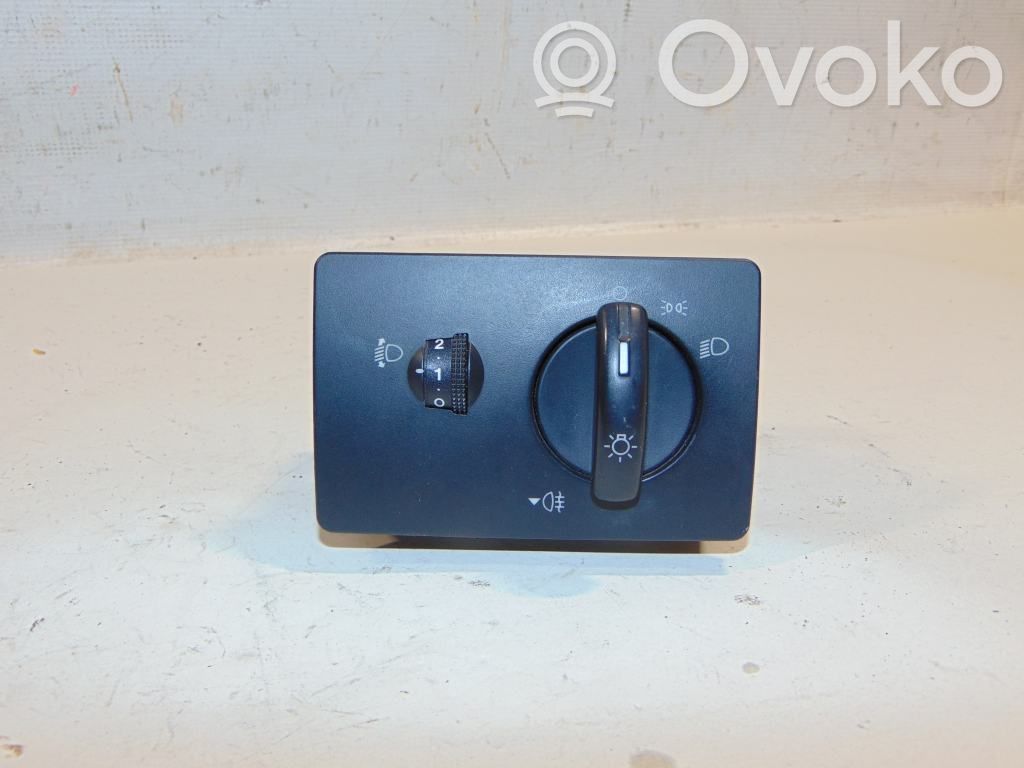 Light switch   13562219,6S6T13A024FA