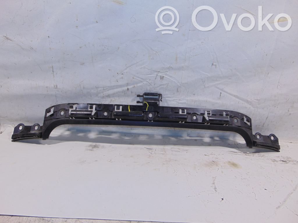 BMW 1 E81 E87 Support de pare-chocs arrière 