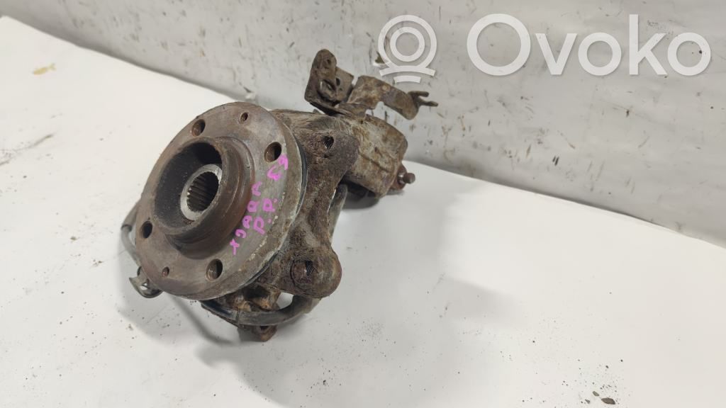 Citroen Xsara Front wheel hub spindle knuckle 
