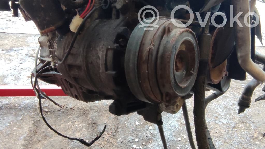BMW 5 E39 Air conditioning (A/C) compressor (pump) 