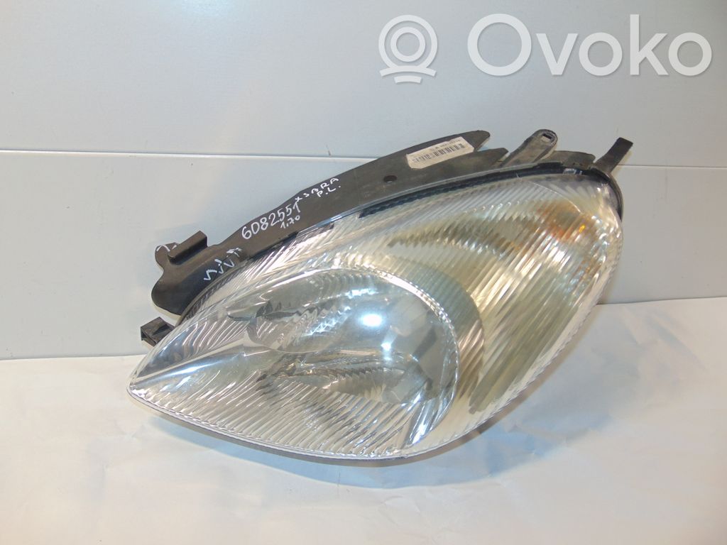 Citroen Xsara Picasso Lampa przednia 
