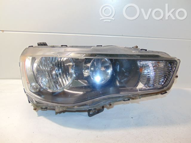 Headlight/headlamp   8301B556