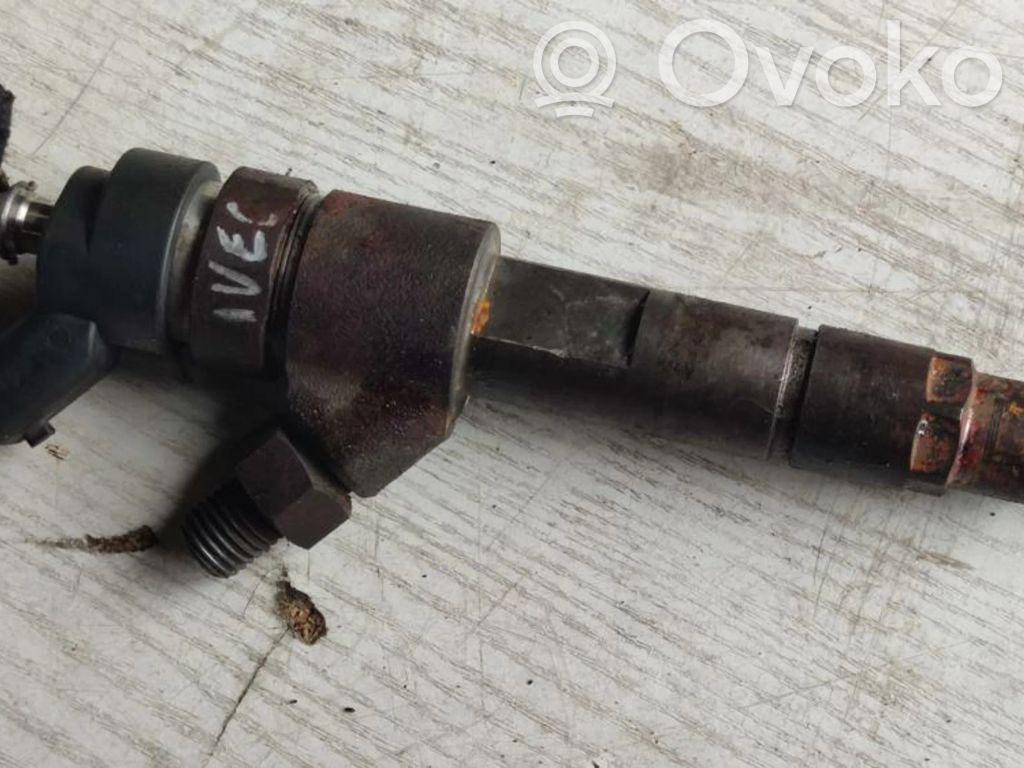 Iveco Daily 3rd gen Inyector de combustible 