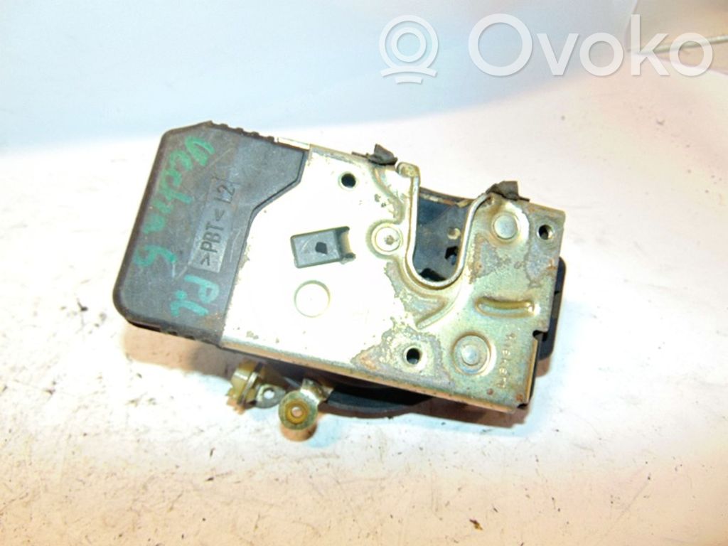 Opel Vectra B Etuoven lukko 