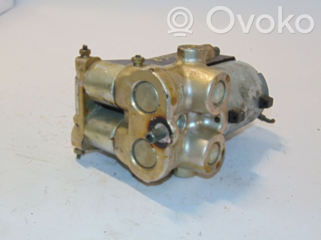 Mercedes-Benz E W124 ABS Pump 
