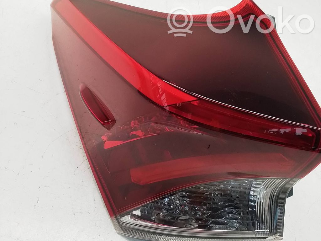 Toyota Auris E180 Lampa tylna 