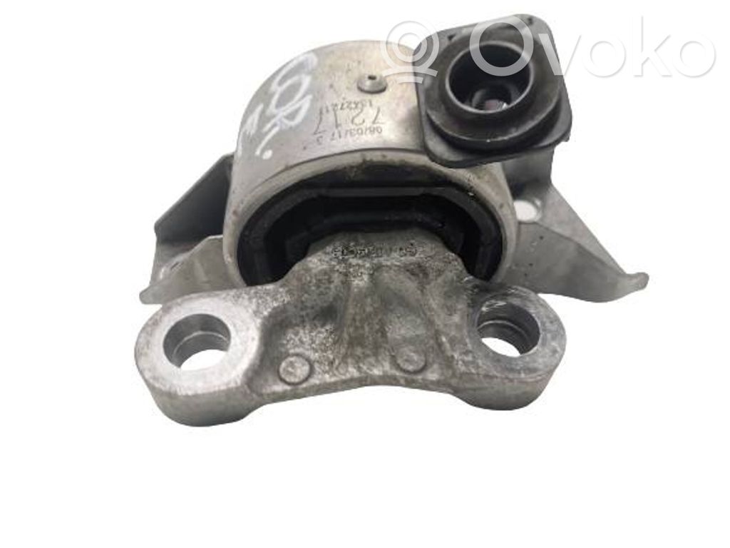 Opel Corsa E Gearbox mounting bracket 