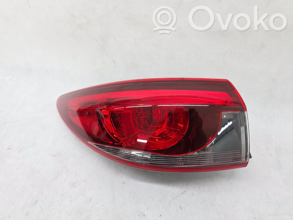 Mazda 6 Aizmugurējais lukturis virsbūvē 