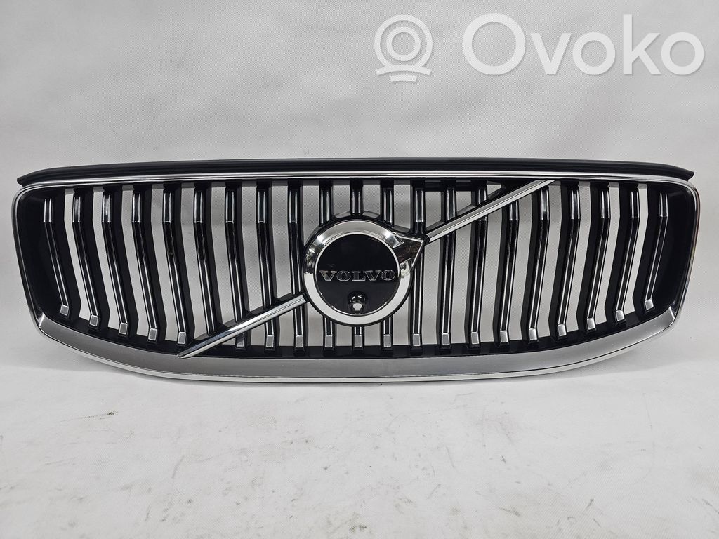 Front grill   32291019