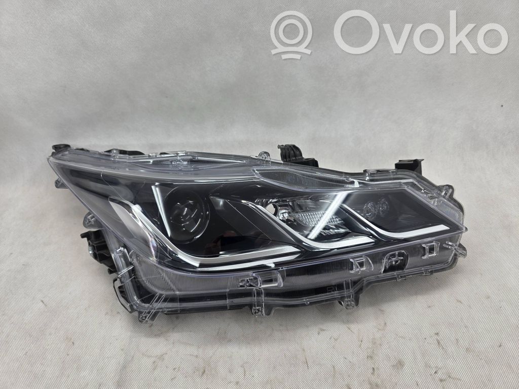 Headlight/headlamp   8111002T3100