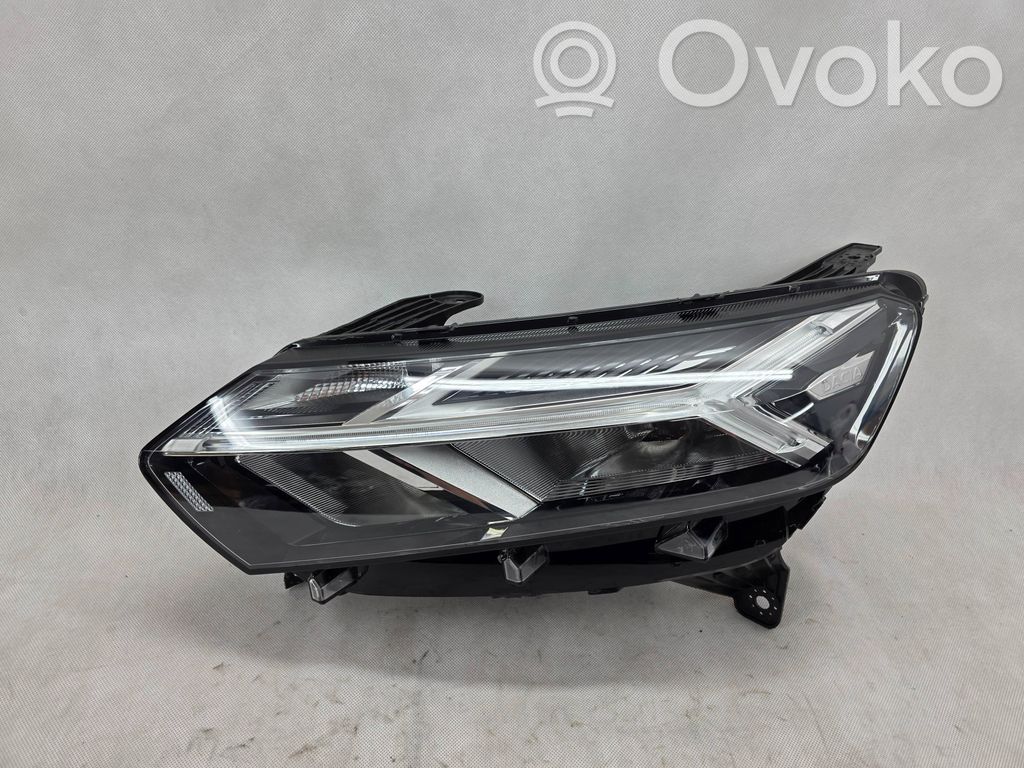 Dacia Sandero III Lampa przednia 