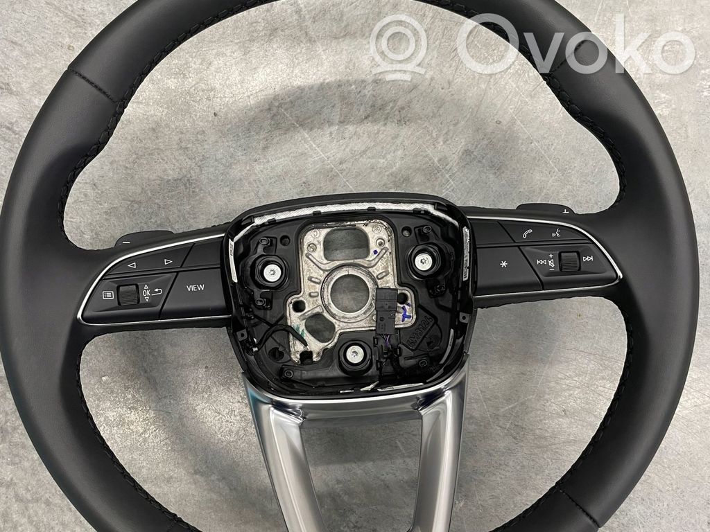 Audi Q8 Stūre 