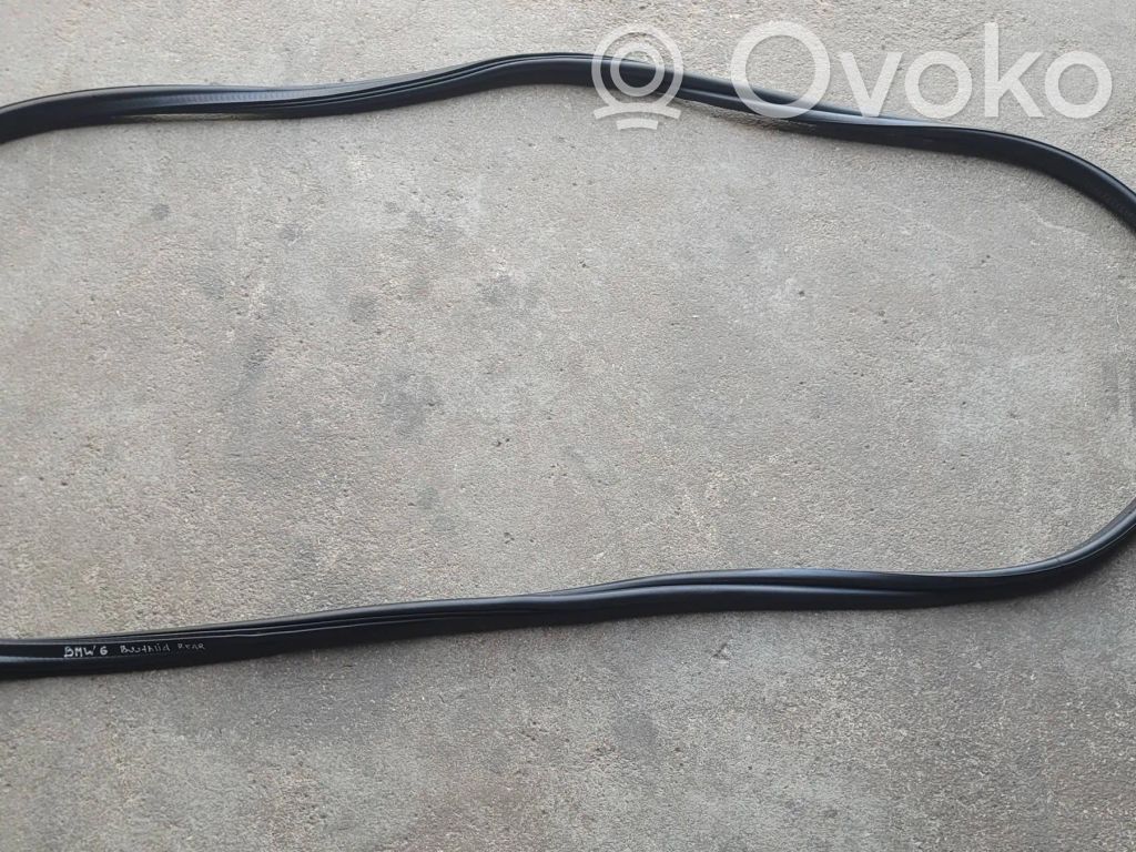 Loading door rubber seal (on body)