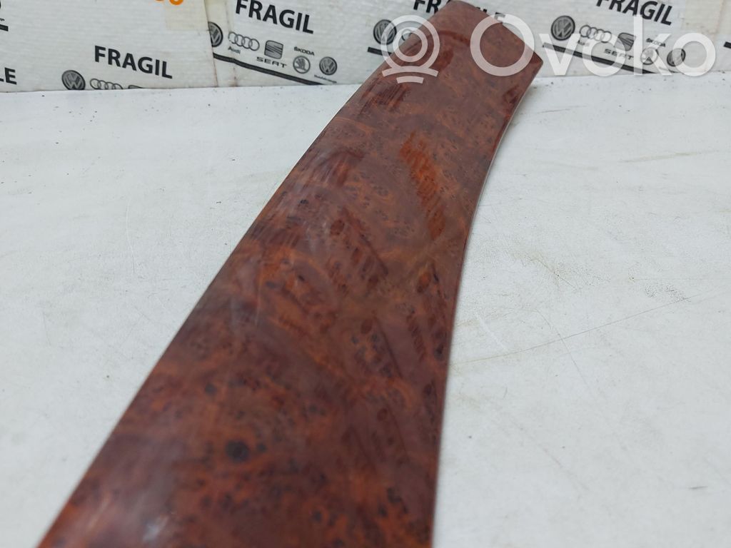 Chrysler Pacifica Panel trim 