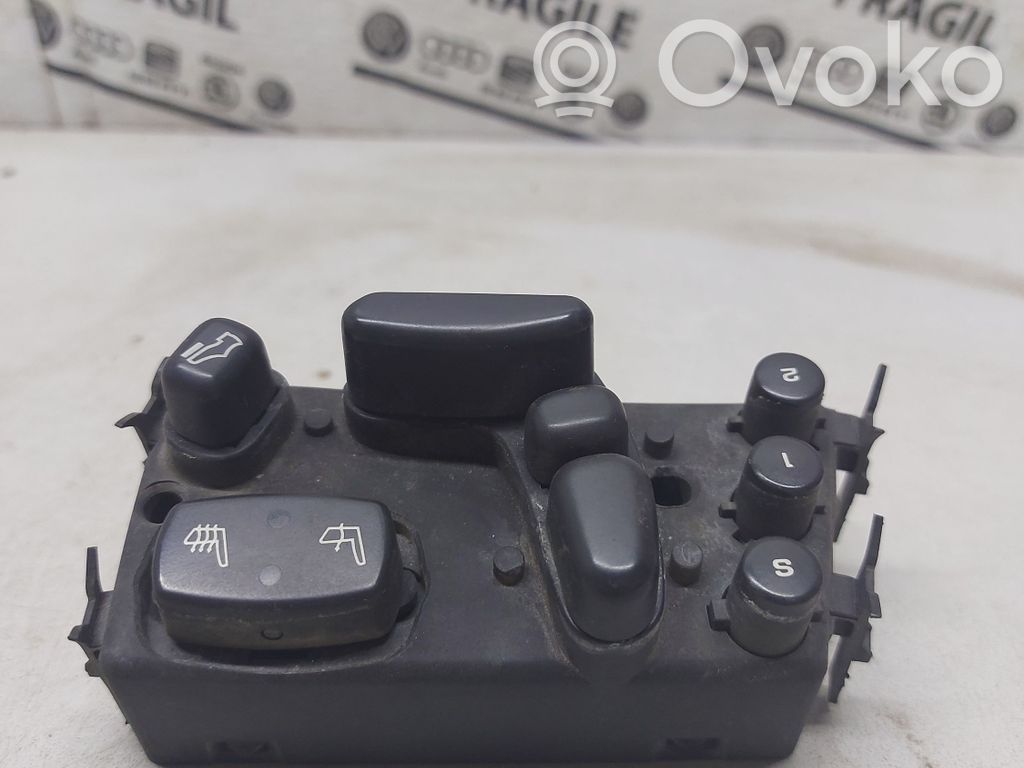 Chrysler Pacifica Seat control switch 