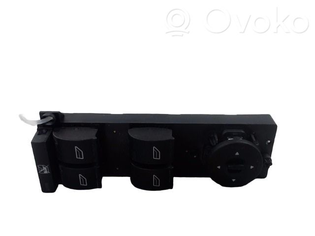 Electric window control switch   1473748,1223147,1224615,1254872,1306548,1360900,1473748,3M5T14A132AB,3M5T14A132AC,3M5T14A132AD,3M5T14A132AE,3M5T14A132AF,3M5T14A132AG,6624,916300
