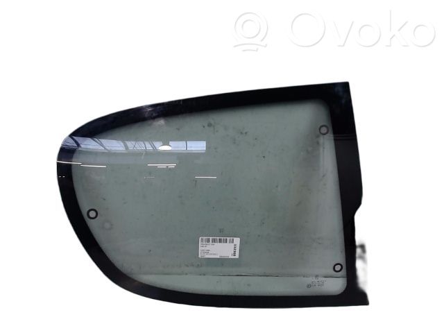 Peugeot 206 Ventanilla de ventilación de la puerta trasera 