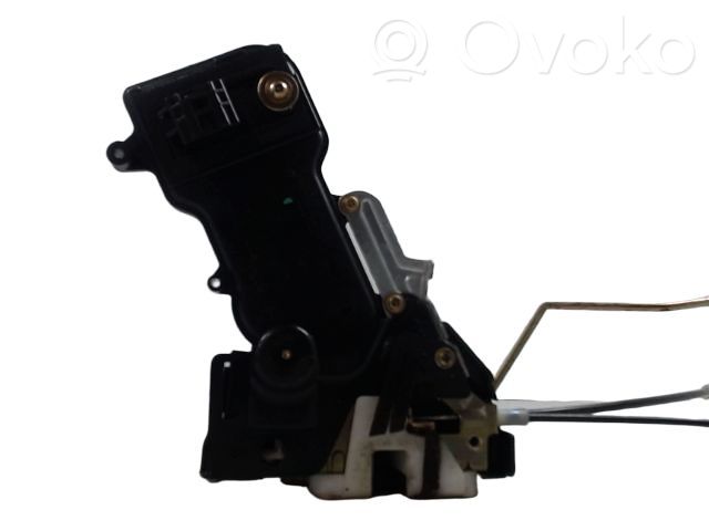 Priekšpusē slēdzene   DD1058310J,DD1058310J