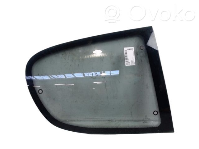 Peugeot 206 Ventanilla de ventilación de la puerta trasera 