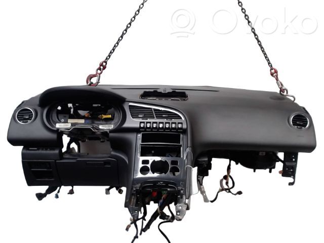 Peugeot 3008 I Bord 