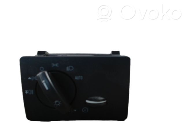 Ford Focus Light switch 