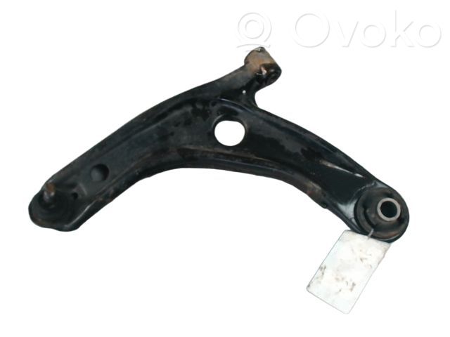 Toyota Yaris Basculă inferioară față 