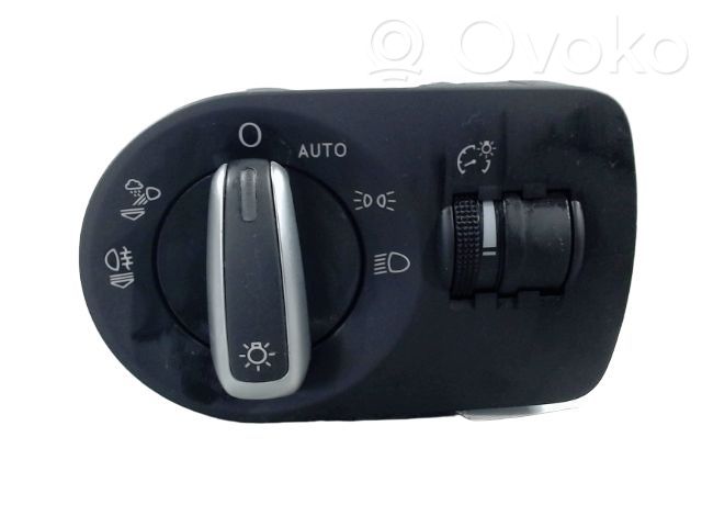 Audi Q3 8U Light switch 