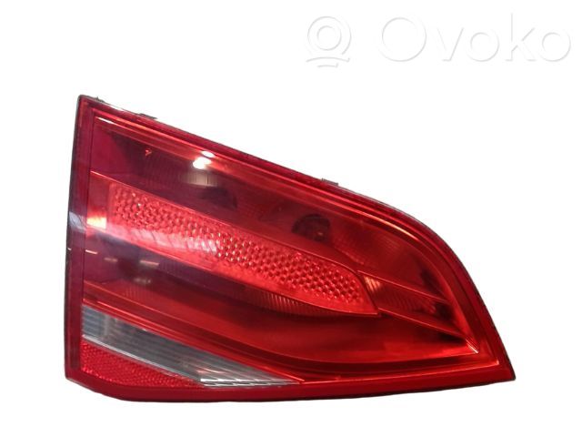 Audi A4 S4 B8 8K Lampy tylnej klapy bagażnika 