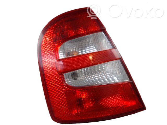 Skoda Fabia Mk1 (6Y) Lampă spate în caroserie 