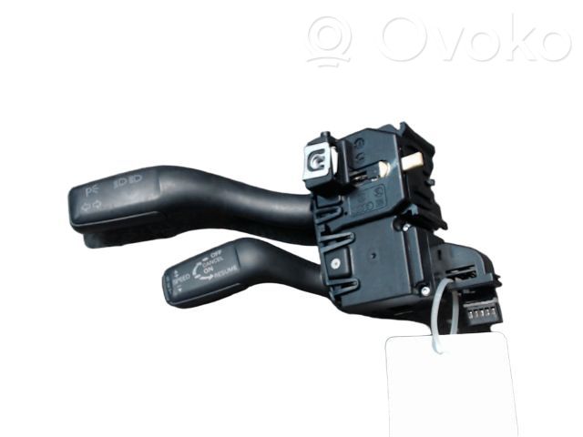 Audi A3 S3 8P Commodo de clignotant 