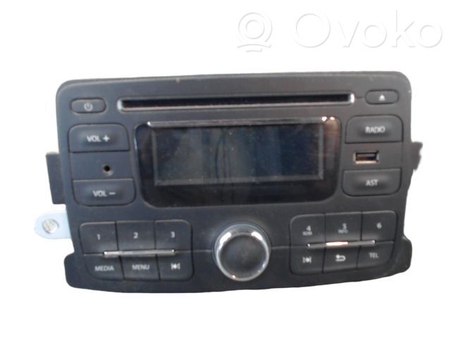 Dacia Logan II Unitate principală radio/CD/DVD/GPS 