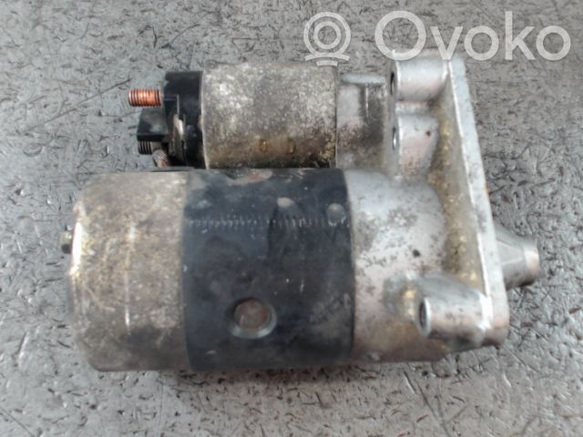 Renault Clio I Starteris 