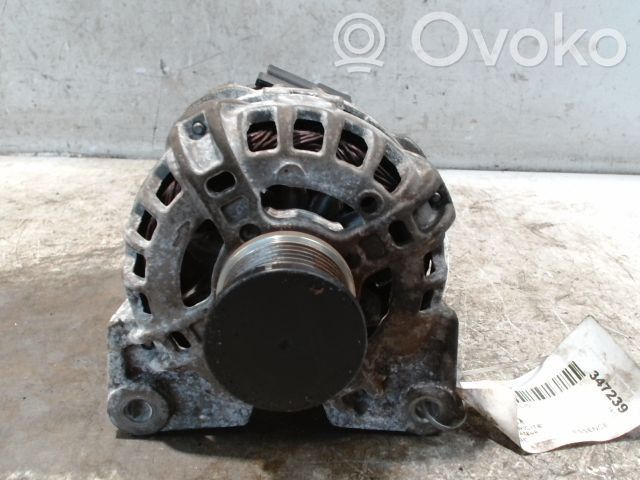 Renault Clio IV Generatore/alternatore 