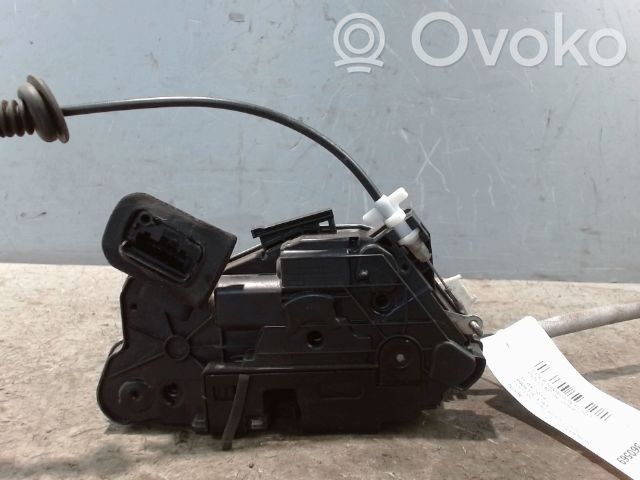 Volkswagen Polo V 6R Serratura portiera anteriore 