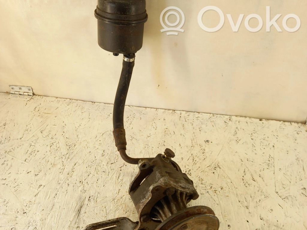 BMW 3 E36 Power steering pump mounting bracket 