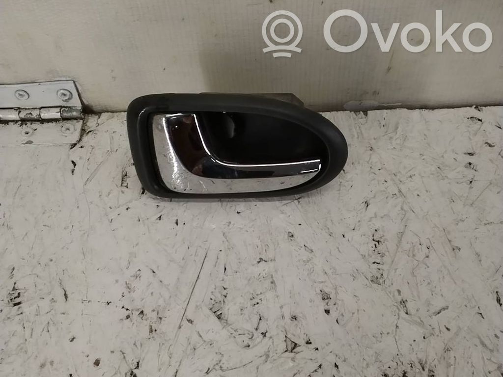 Mazda Premacy Iekšējais atvēršanas rokturītis 