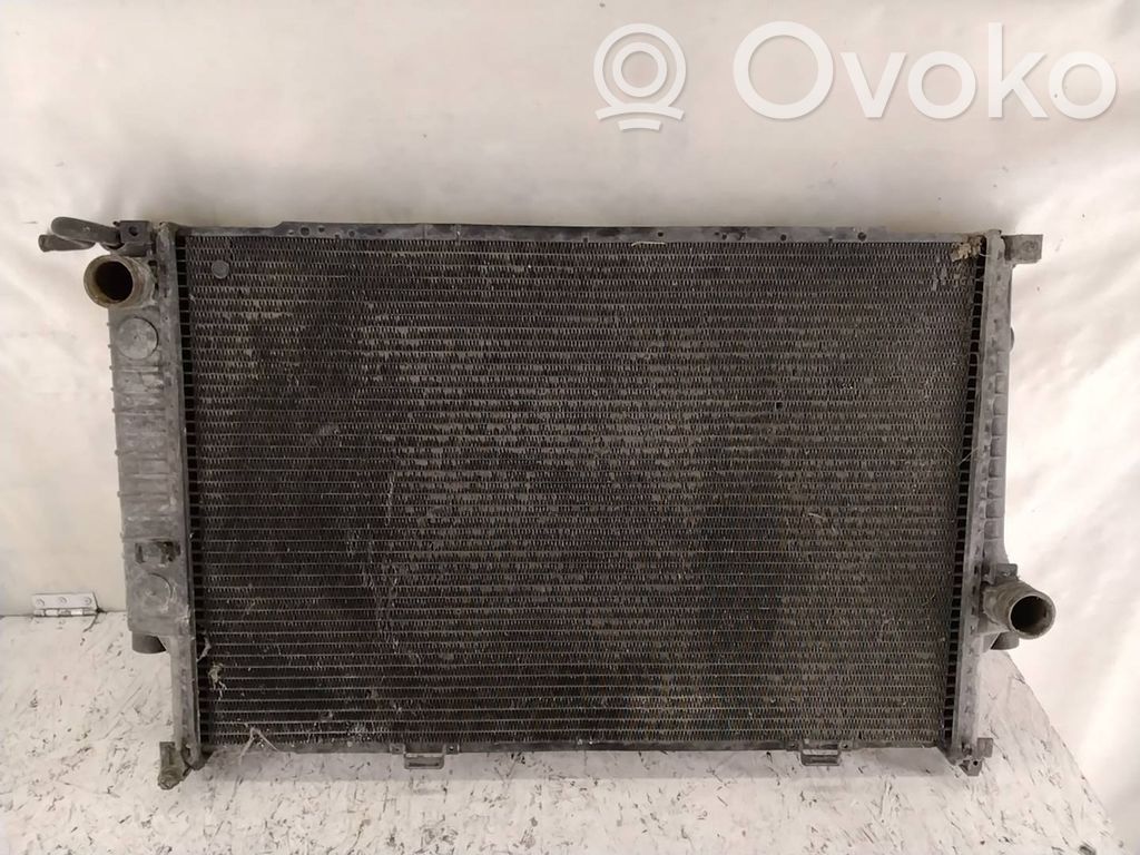 BMW 5 E34 Aušinimo skysčio radiatorius 