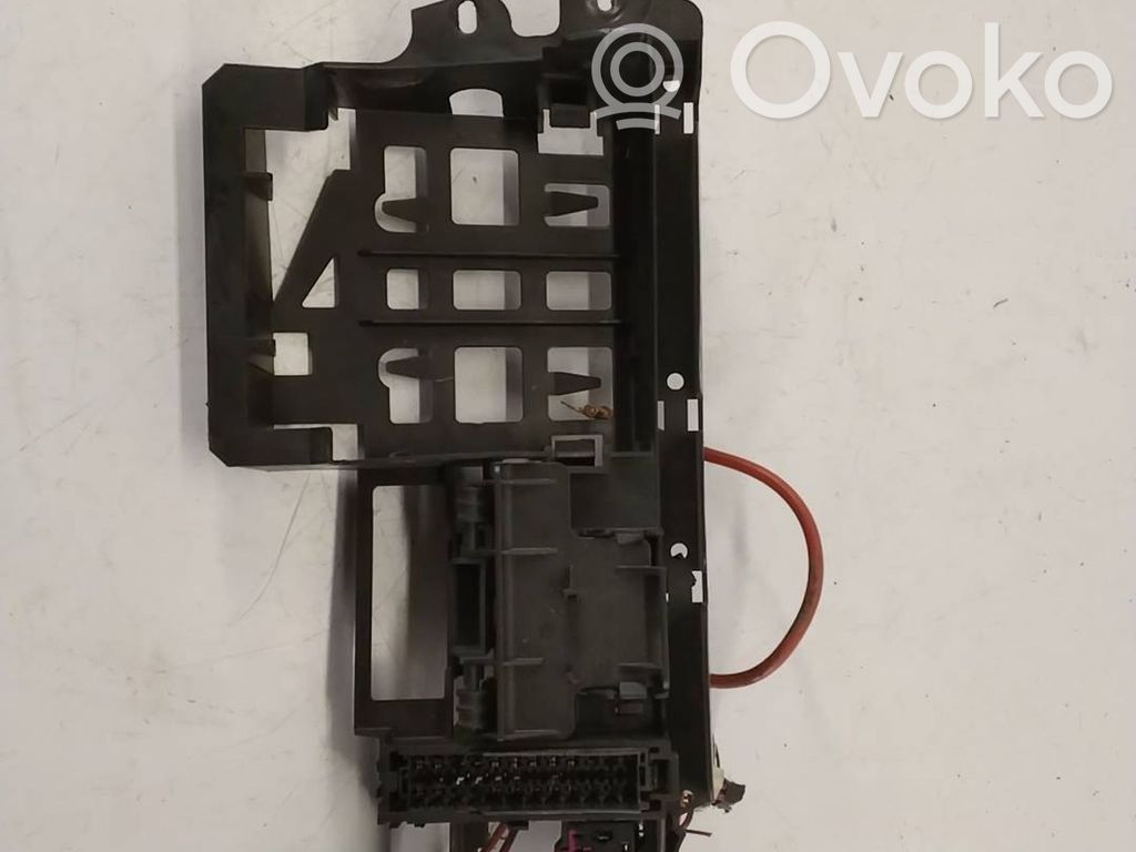 Fuse module   4E0971845