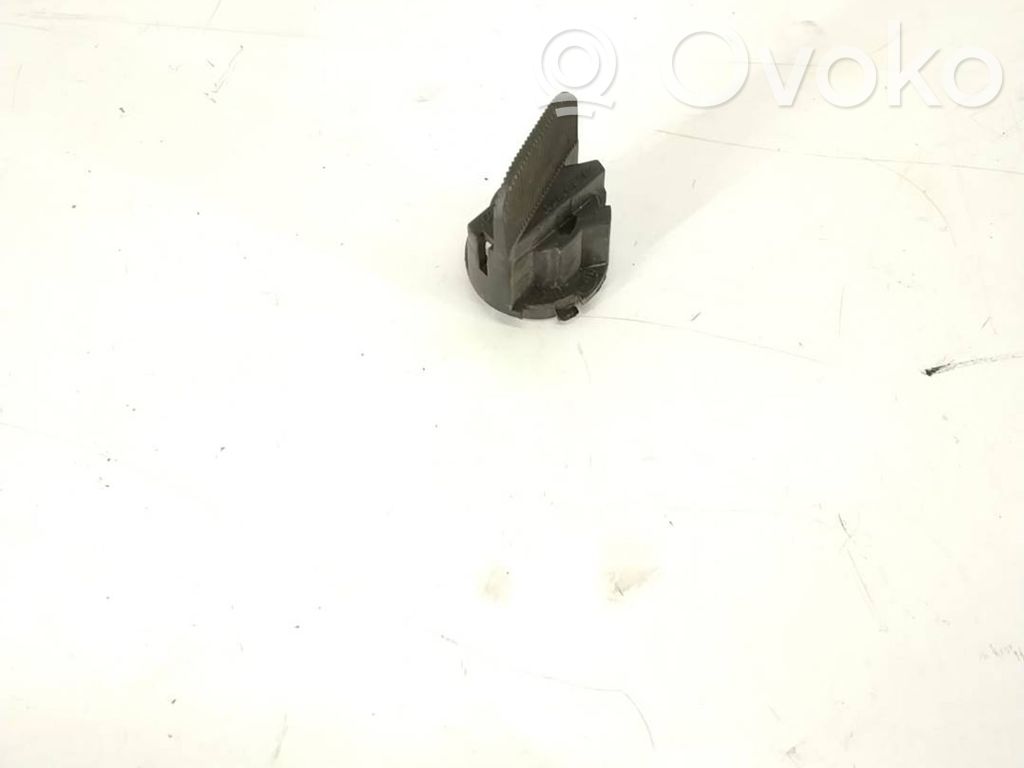 Volvo V70 Tail light part 