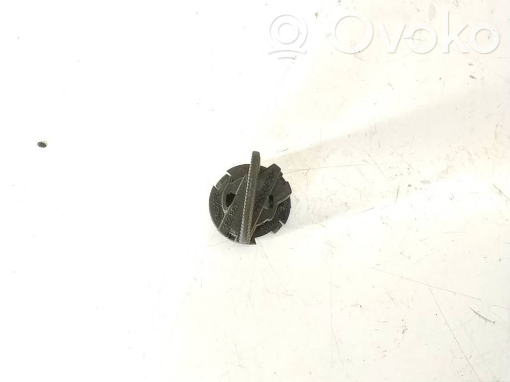 Volvo V70 Tail light part 