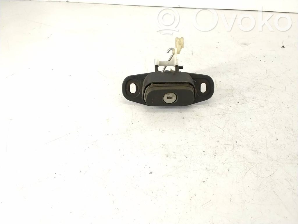 Volvo S40, V40 Išorinė bagažinės atidarymo rankena 
