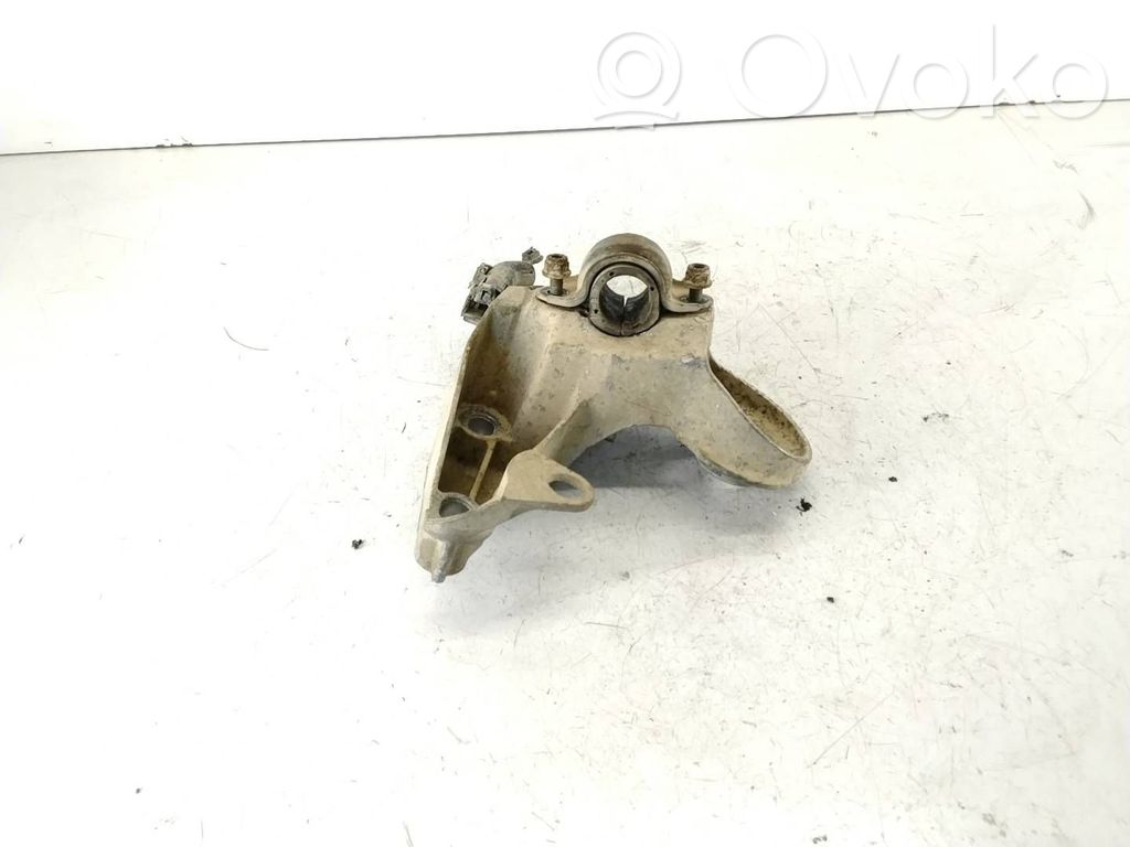 Engine mounting bracket   4B0199352