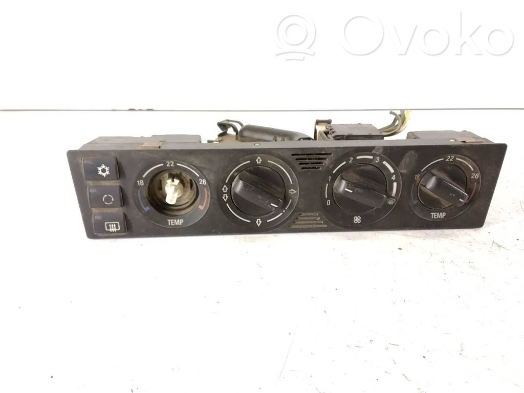 BMW 7 E38 Climate control unit 