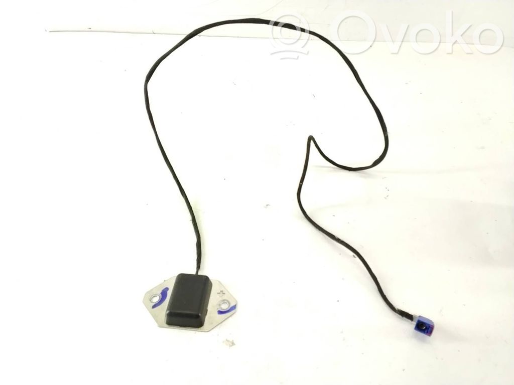Fiat Freemont GPS-pystyantenni 