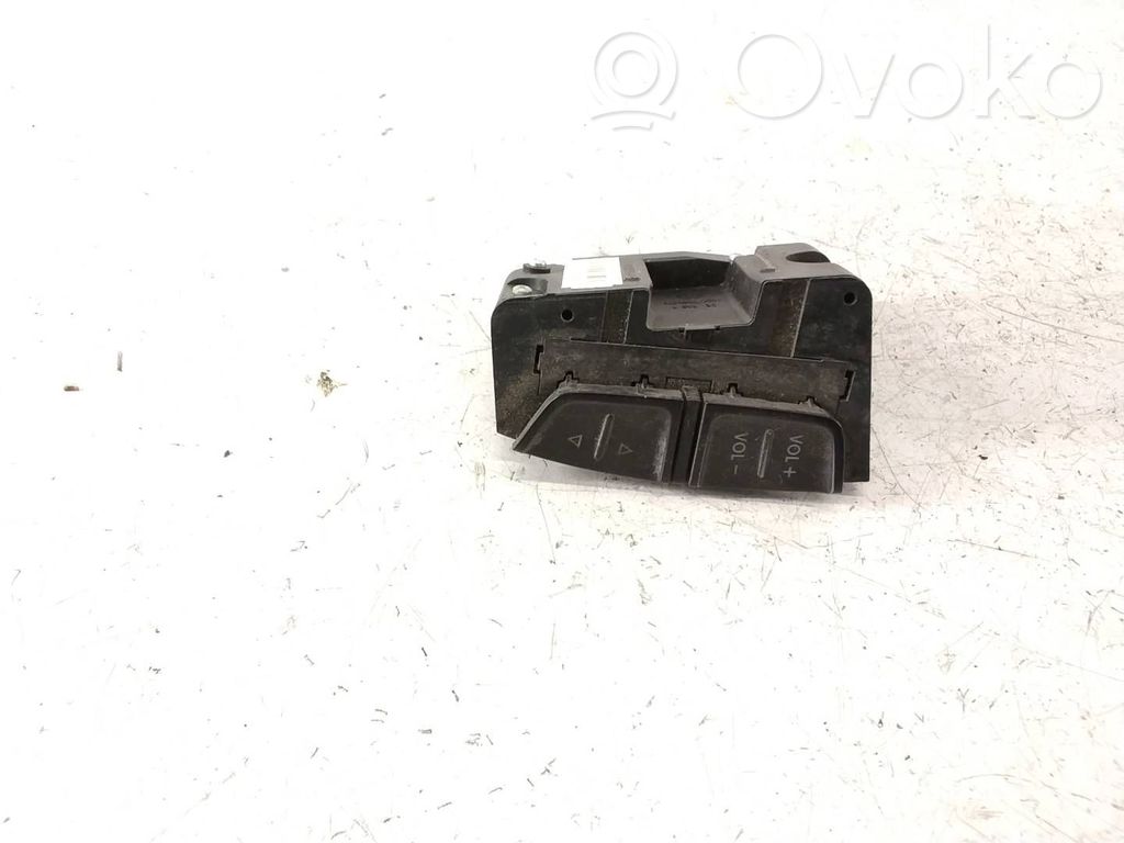 Volkswagen PASSAT B5.5 Steering wheel buttons/switches 