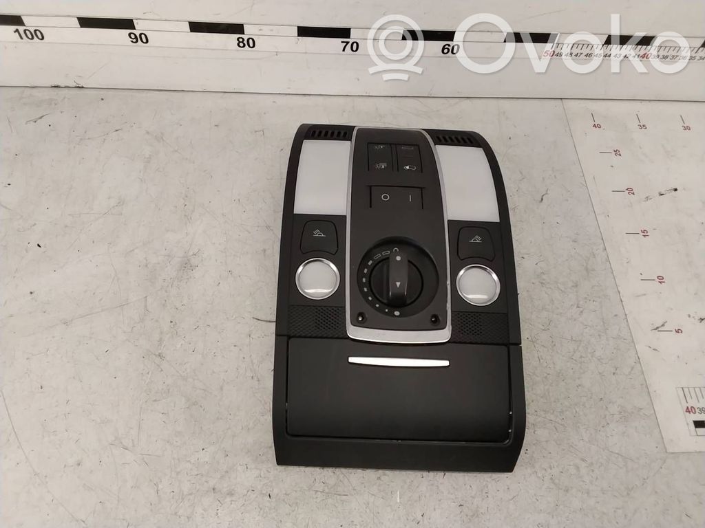 Audi Q7 4L Światło fotela przedniego 