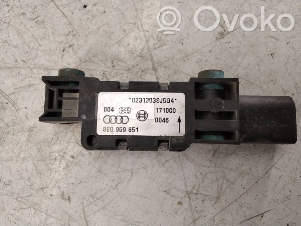Audi A6 S6 C5 4B Turvatyynyn törmäysanturi 