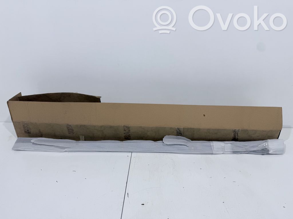 Mazda 2 Kāju zonas sānu dekoratīvā apdare 