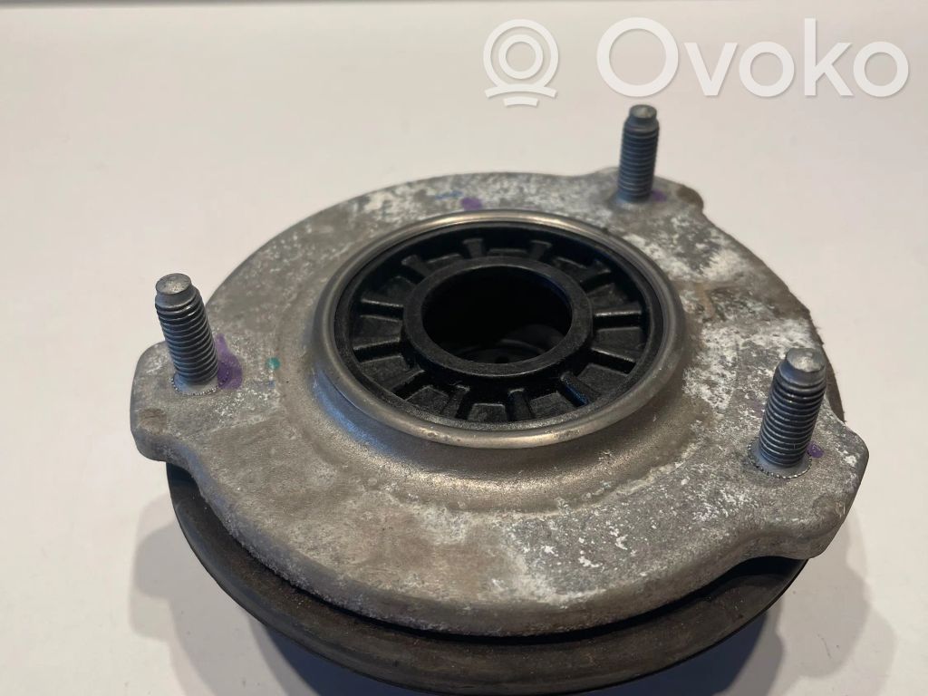 Front shock absorber mounting bracket